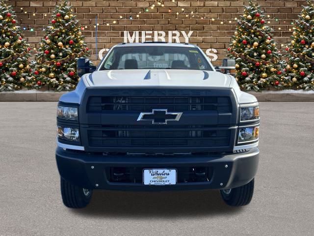 2024 Chevrolet Silverado 4500 Medium Duty Chassis Cab Work Truck's photo