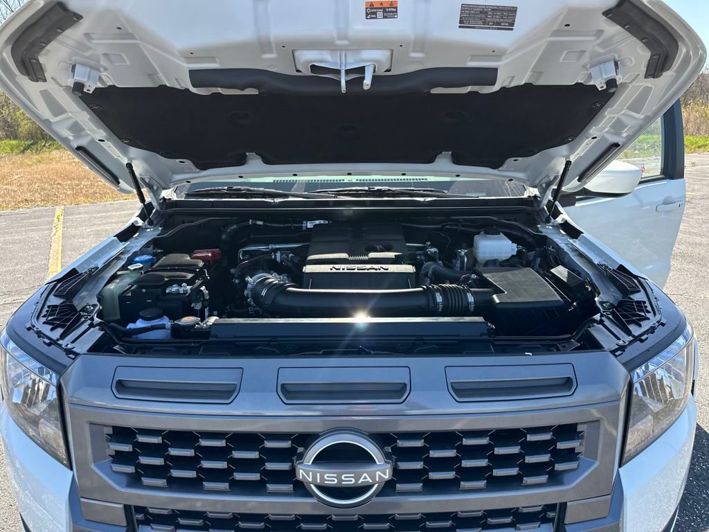 2025 Nissan Frontier SV photo 28