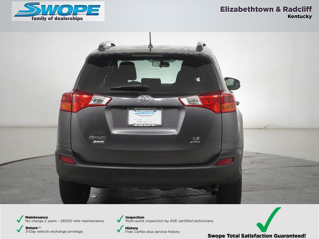 2013 Toyota RAV4 LE photo 4