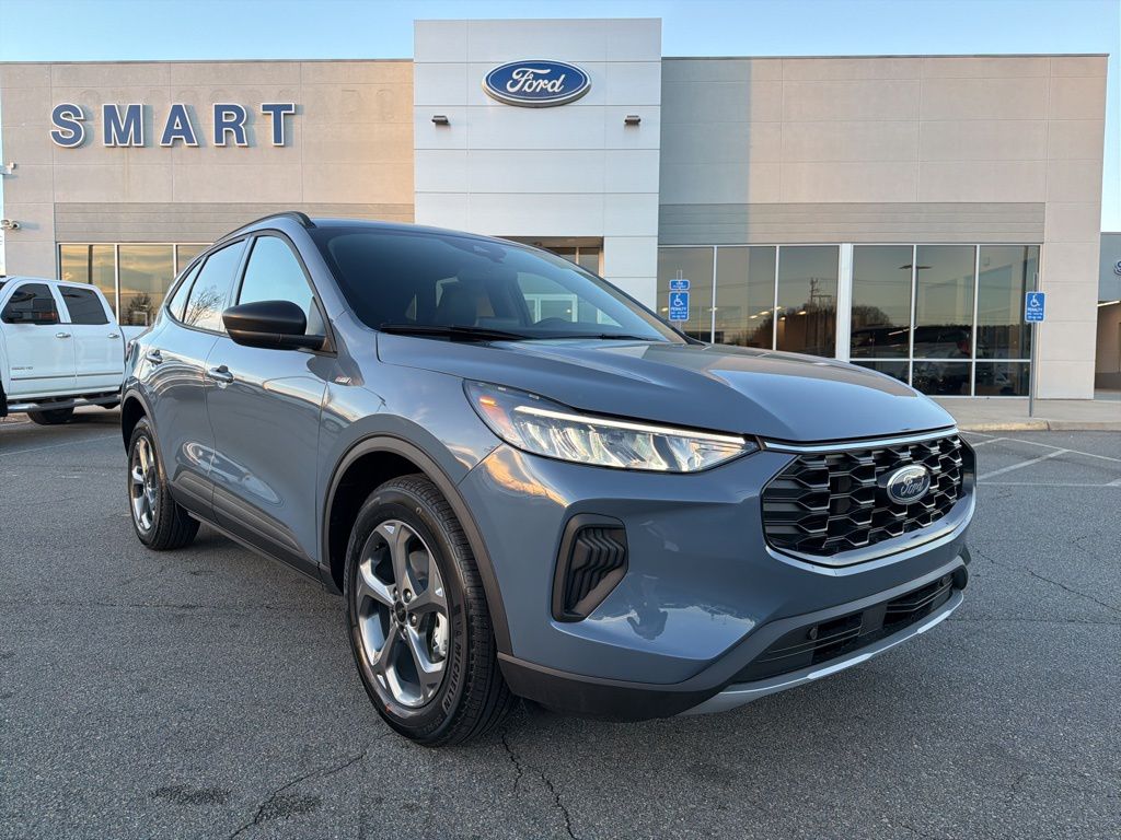 2026 Ford Escape ST-Line's photo