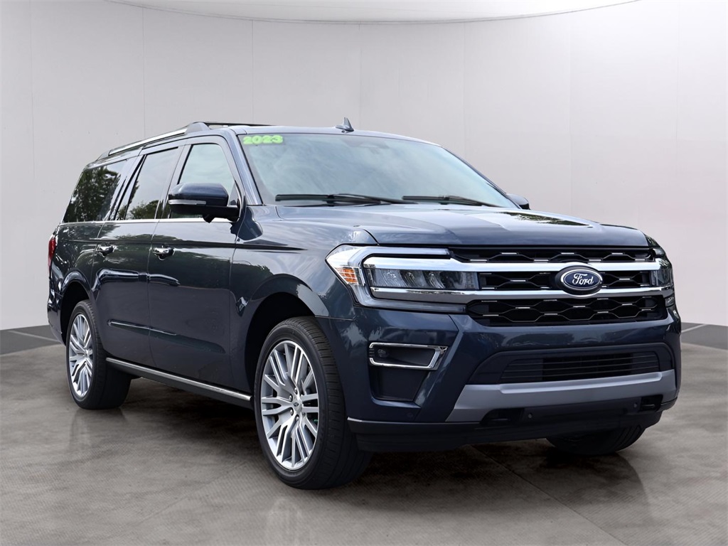 2023 Ford Expedition MAX Limited photo 3
