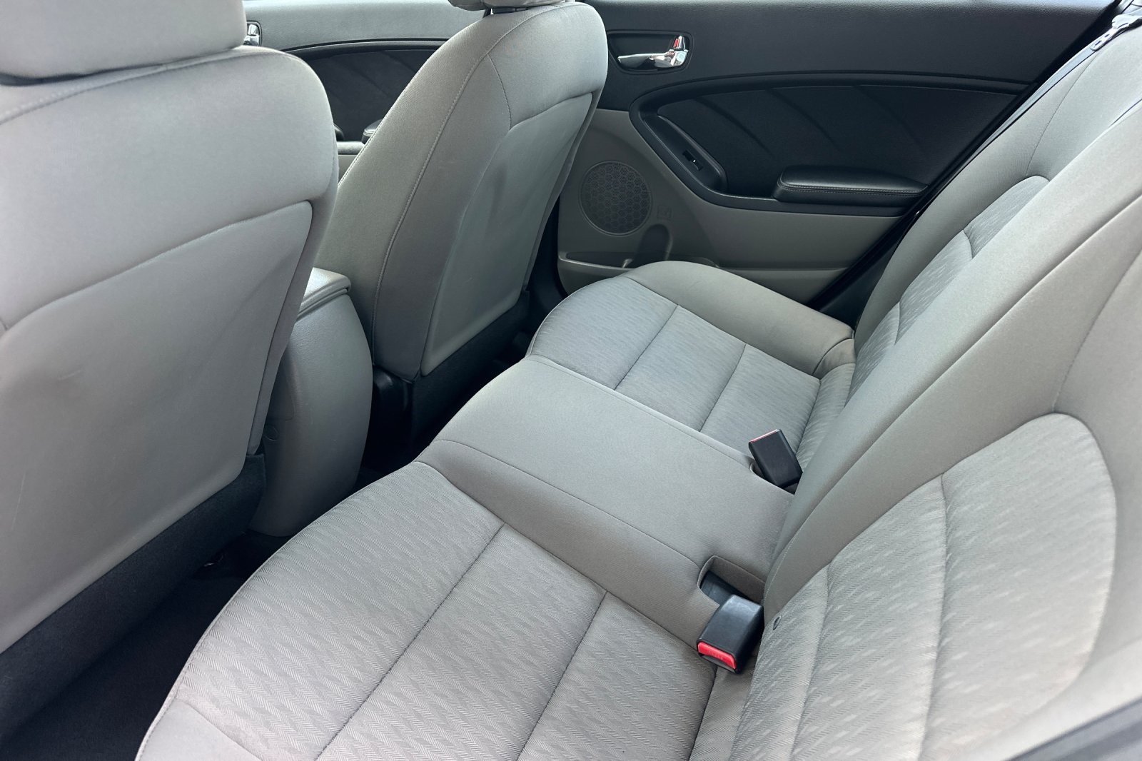 2015 Kia Forte LX photo 14