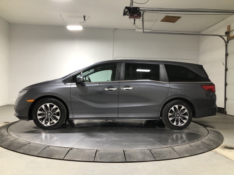 2024 Honda Odyssey EX-L photo 3