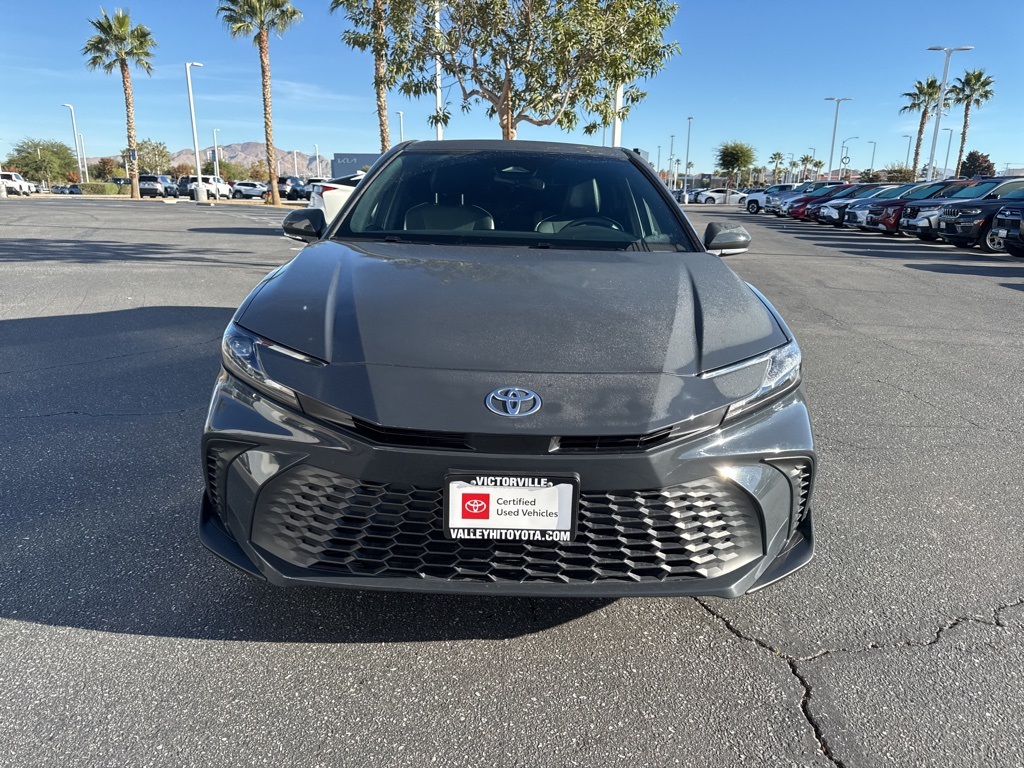 2025 Toyota Camry SE photo 3