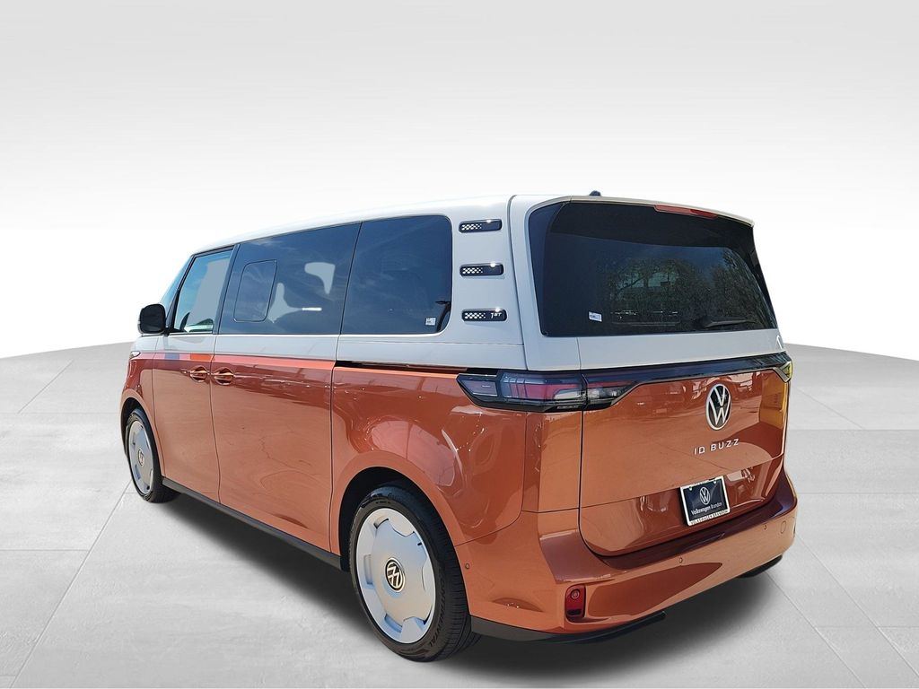 2025 Volkswagen ID. Buzz photo 2