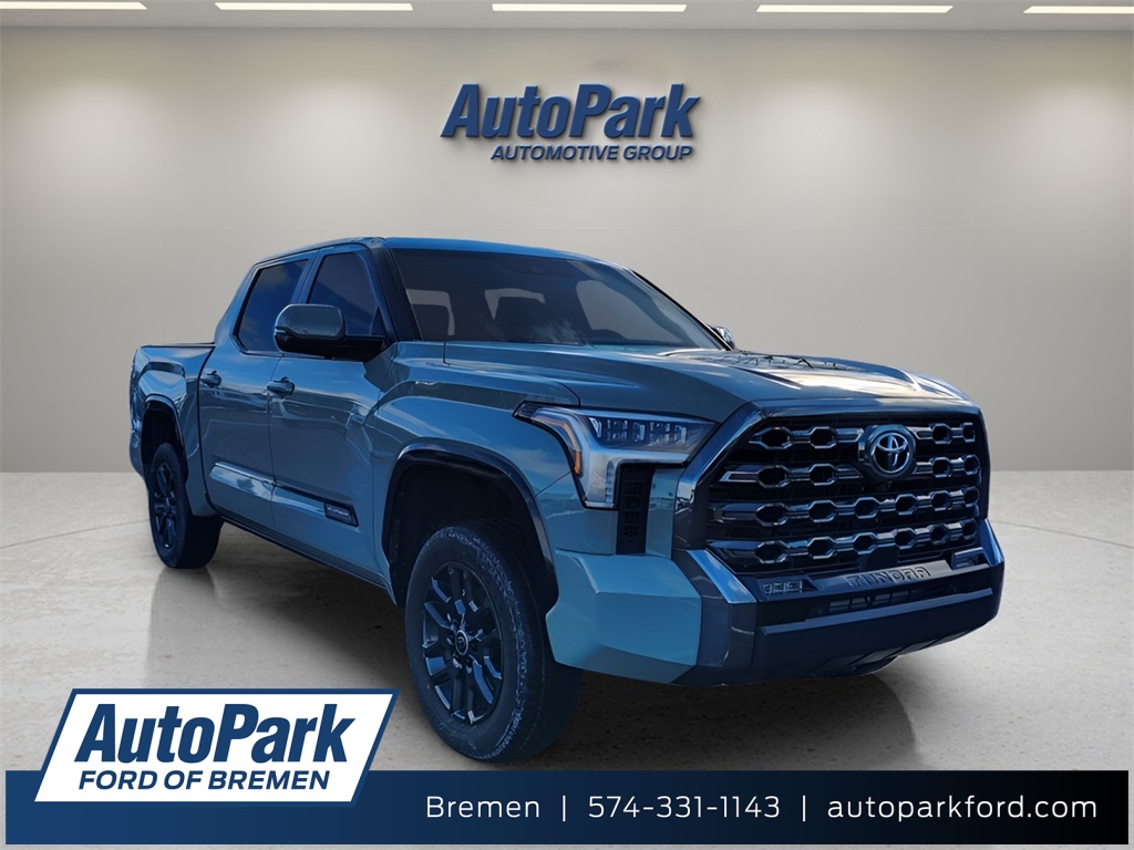 2024 Toyota Tundra Platinum's photo