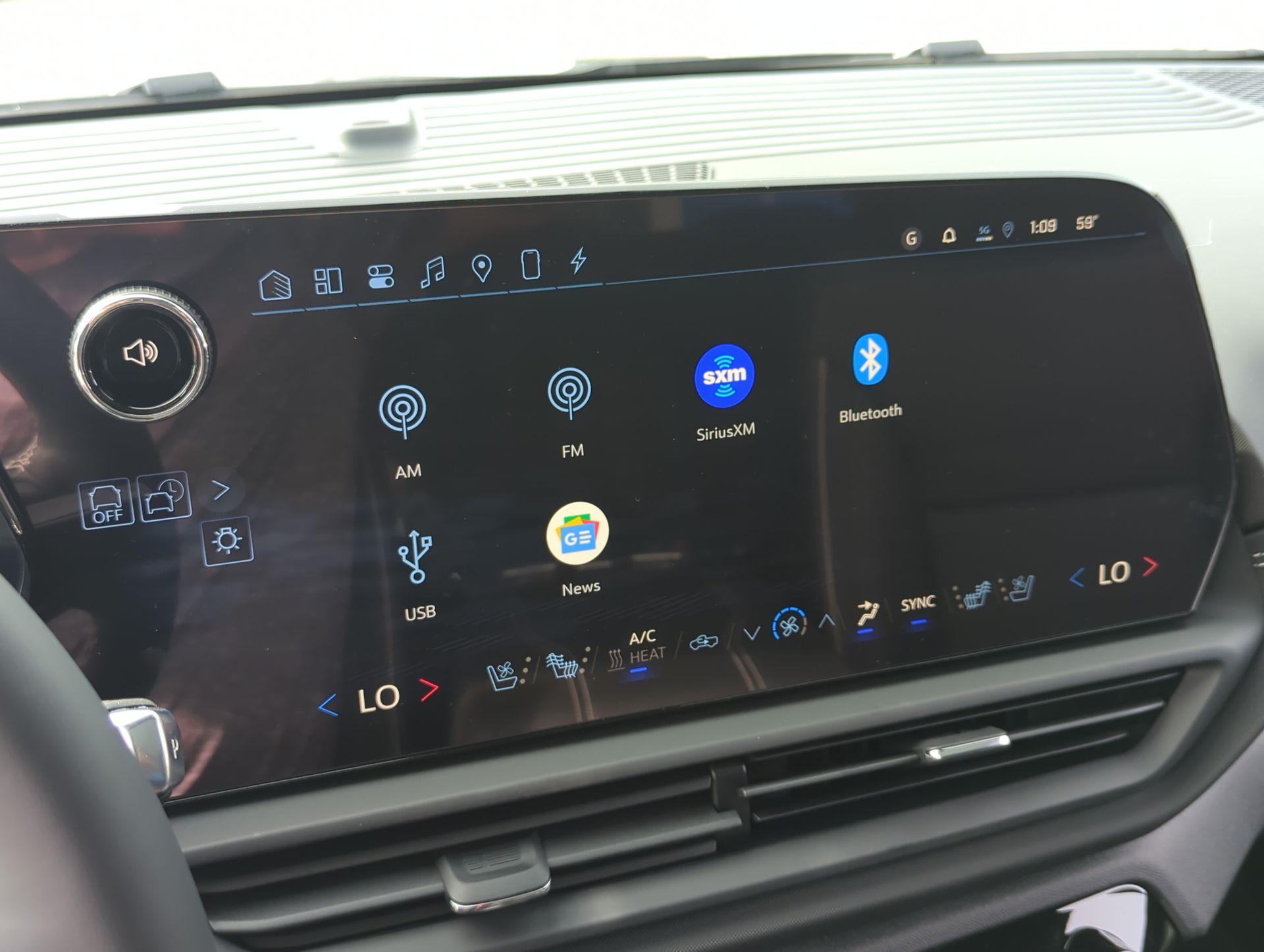 2026 Chevrolet Silverado EV LT photo 4