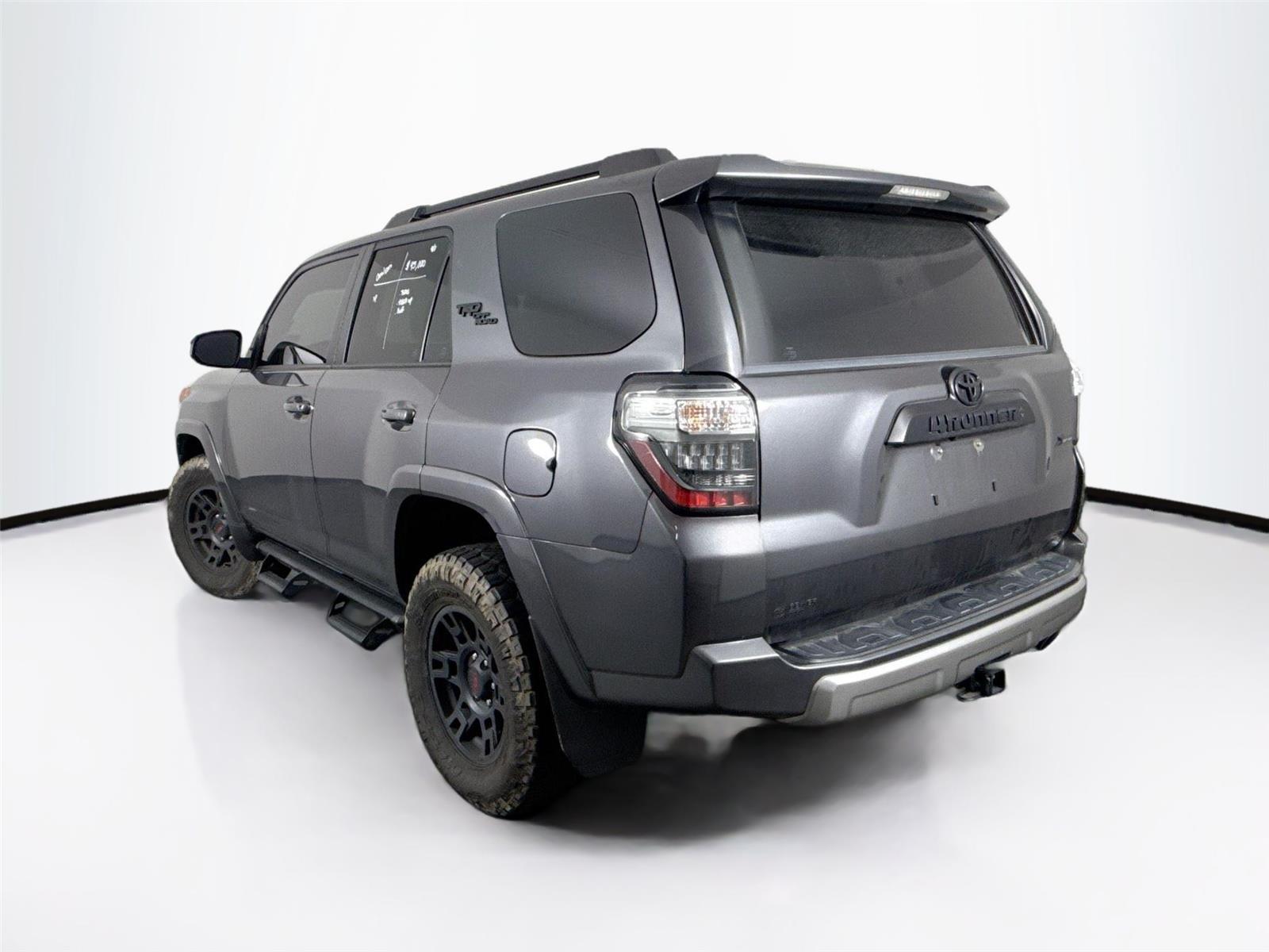 2022 Toyota 4Runner TRD photo 8