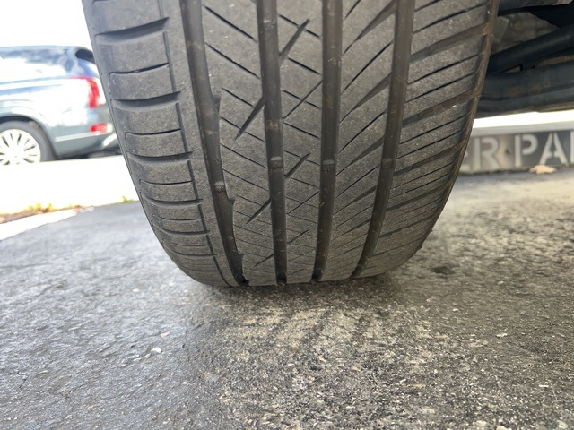 2017 Toyota RAV4 Hybrid Limited photo 2