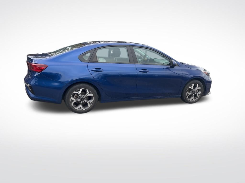 2021 Kia Forte LXS photo 3