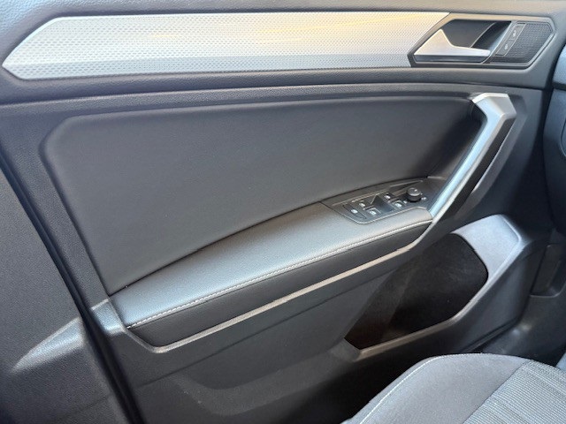 2024 Volkswagen Tiguan S photo 29