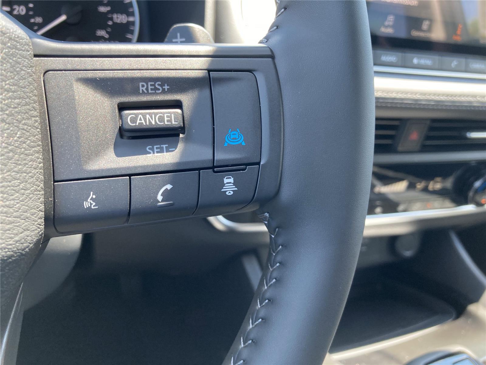 2026 Nissan Rogue SV photo 21