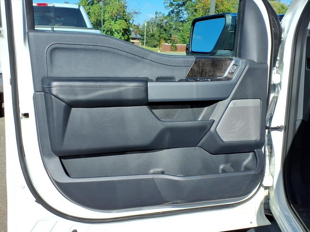2023 Ford F-150 Lariat photo 3