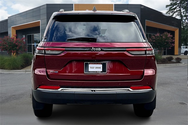 2022 Jeep Cherokee Limited 4xe photo 4