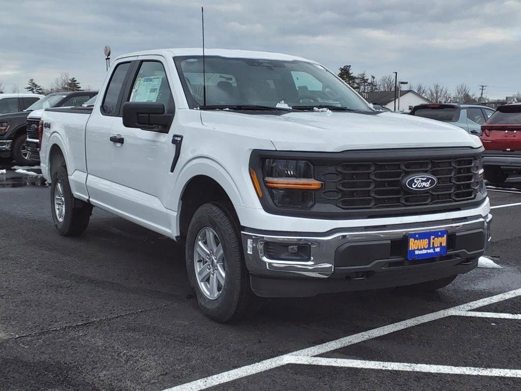 2025 Ford F-150 XL's photo