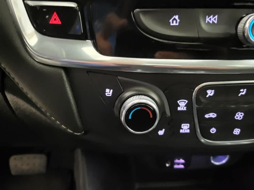 2023 Chevrolet Traverse Premier Leather photo 6