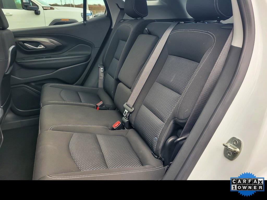 2022 GMC TERRAIN - Image 11