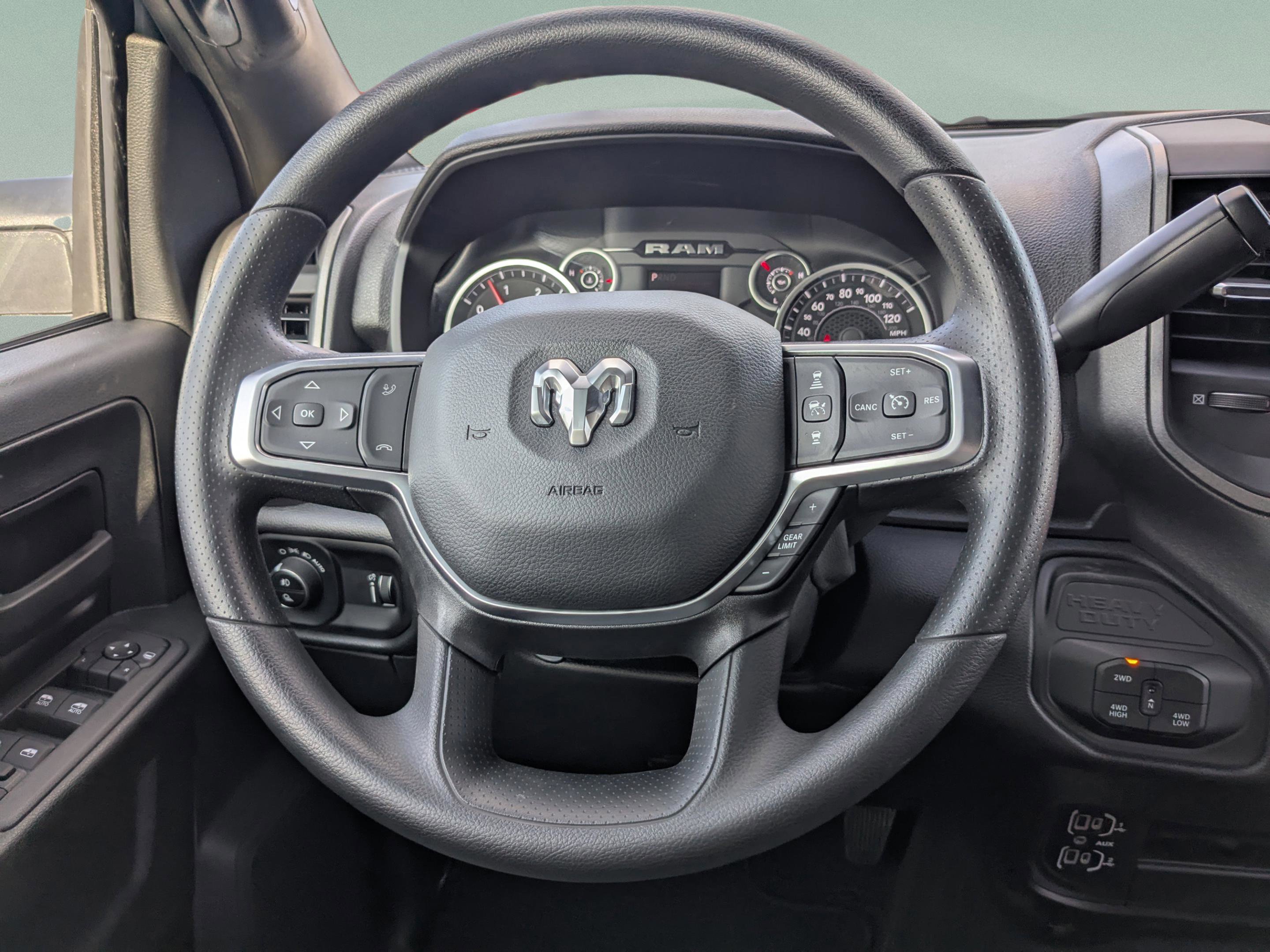 2025 Ram 3500 Tradesman photo 15
