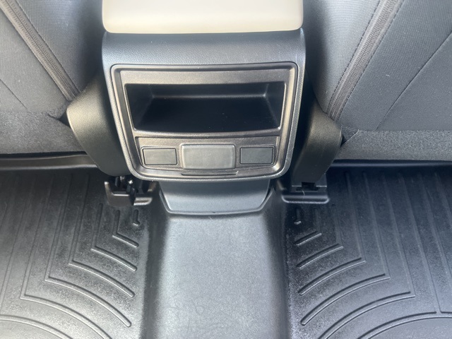 2022 Subaru Forester Base photo 9