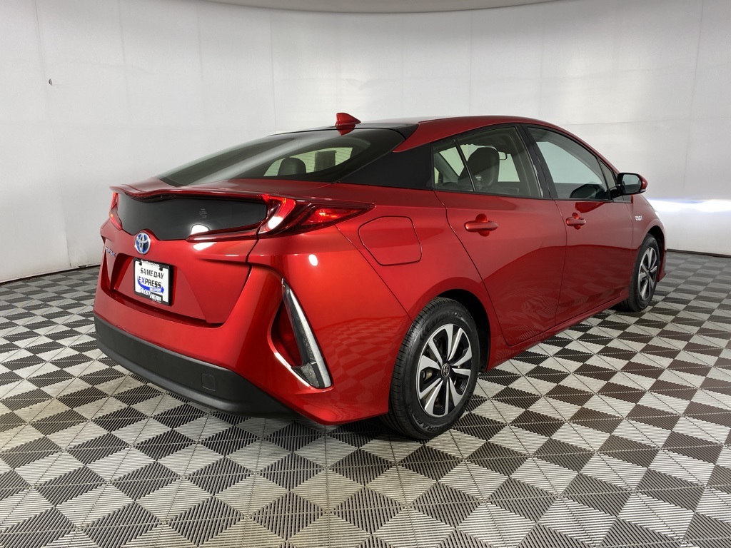2017 Toyota Prius Prime Premium photo 16