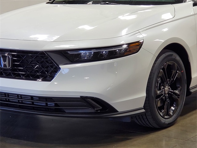 2025 Honda Accord SE photo 9