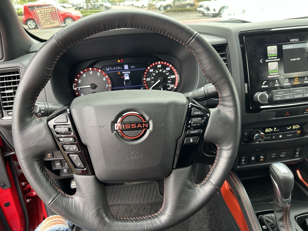 2022 Nissan Frontier PRO-4X photo 13