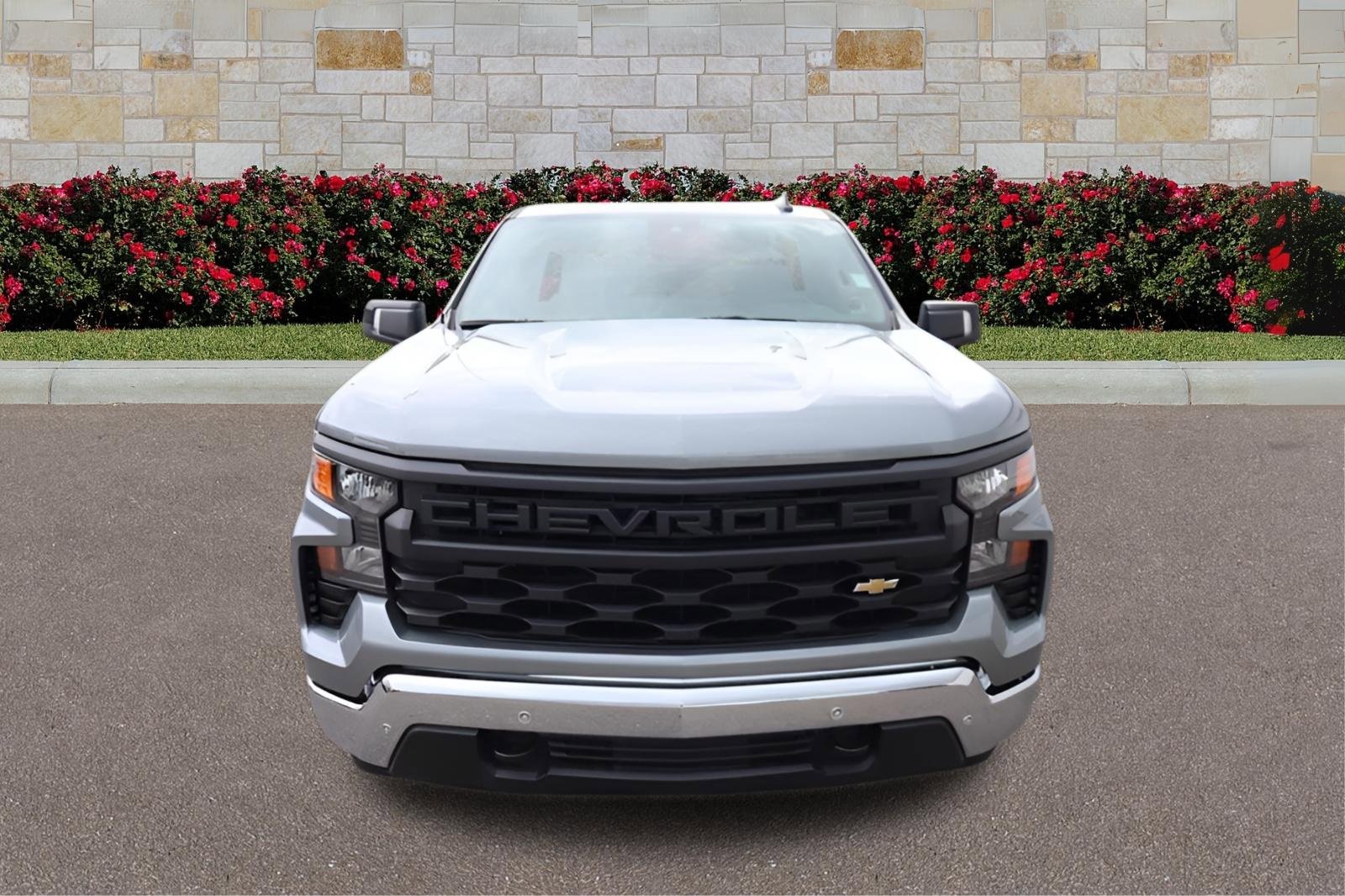 2025 Chevrolet Silverado 1500 photo 2