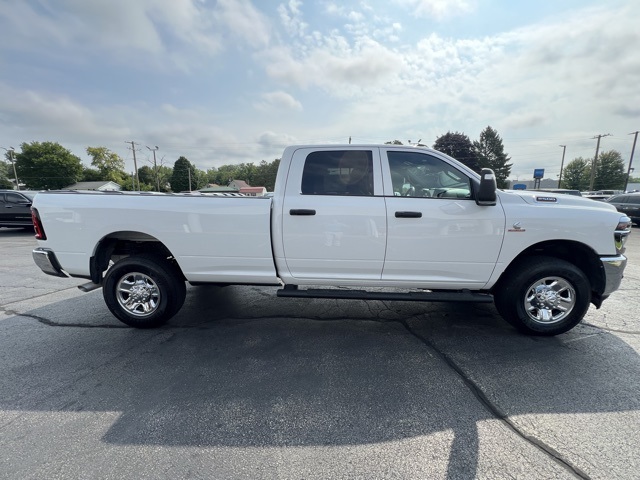 2025 Ram 2500 Tradesman photo 2