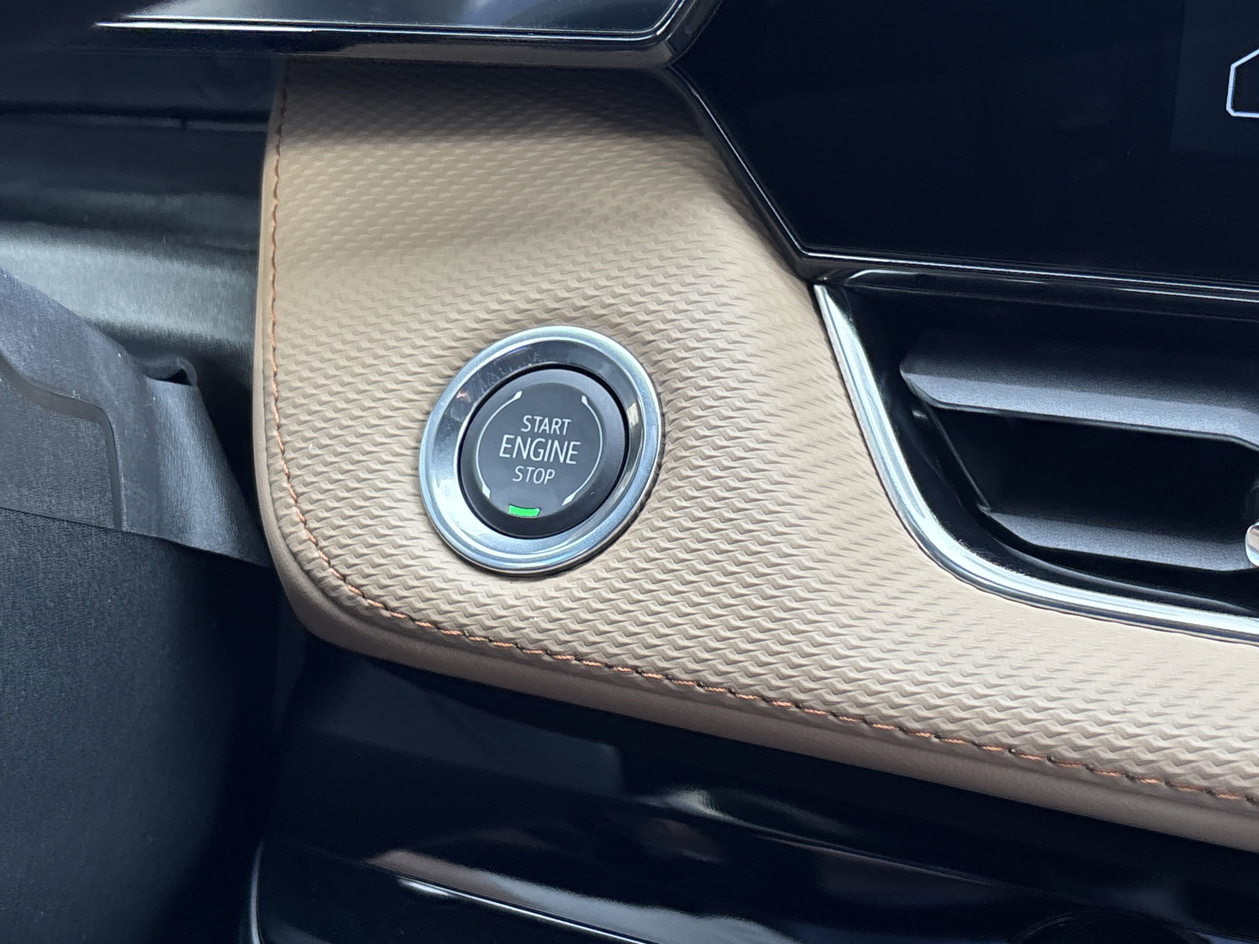 2026 Chevrolet Equinox ACTIV photo 10