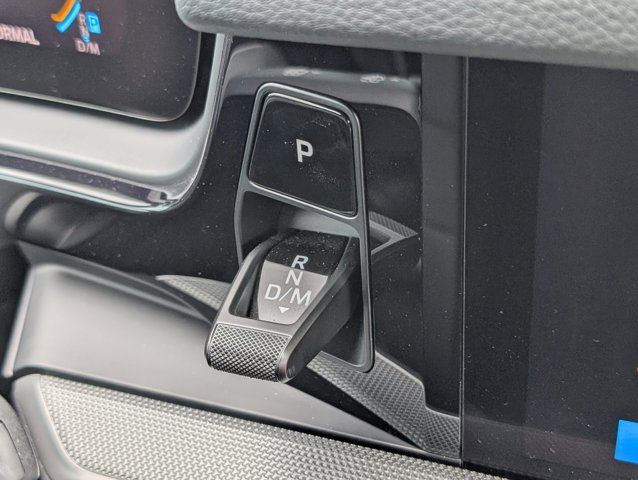 2024 Porsche Cayenne photo 14