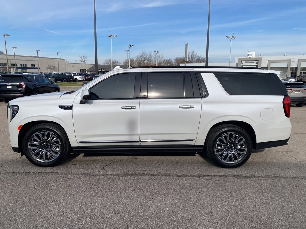 2024 Gmc Yukon XL Denali Ultimate photo 2