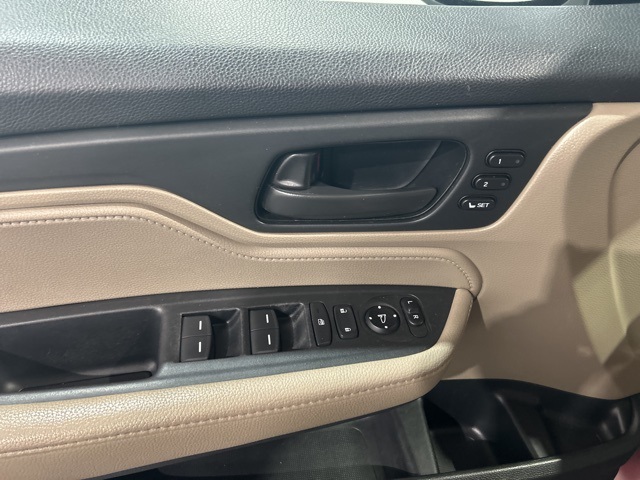 2020 Honda Odyssey EX-L photo 18