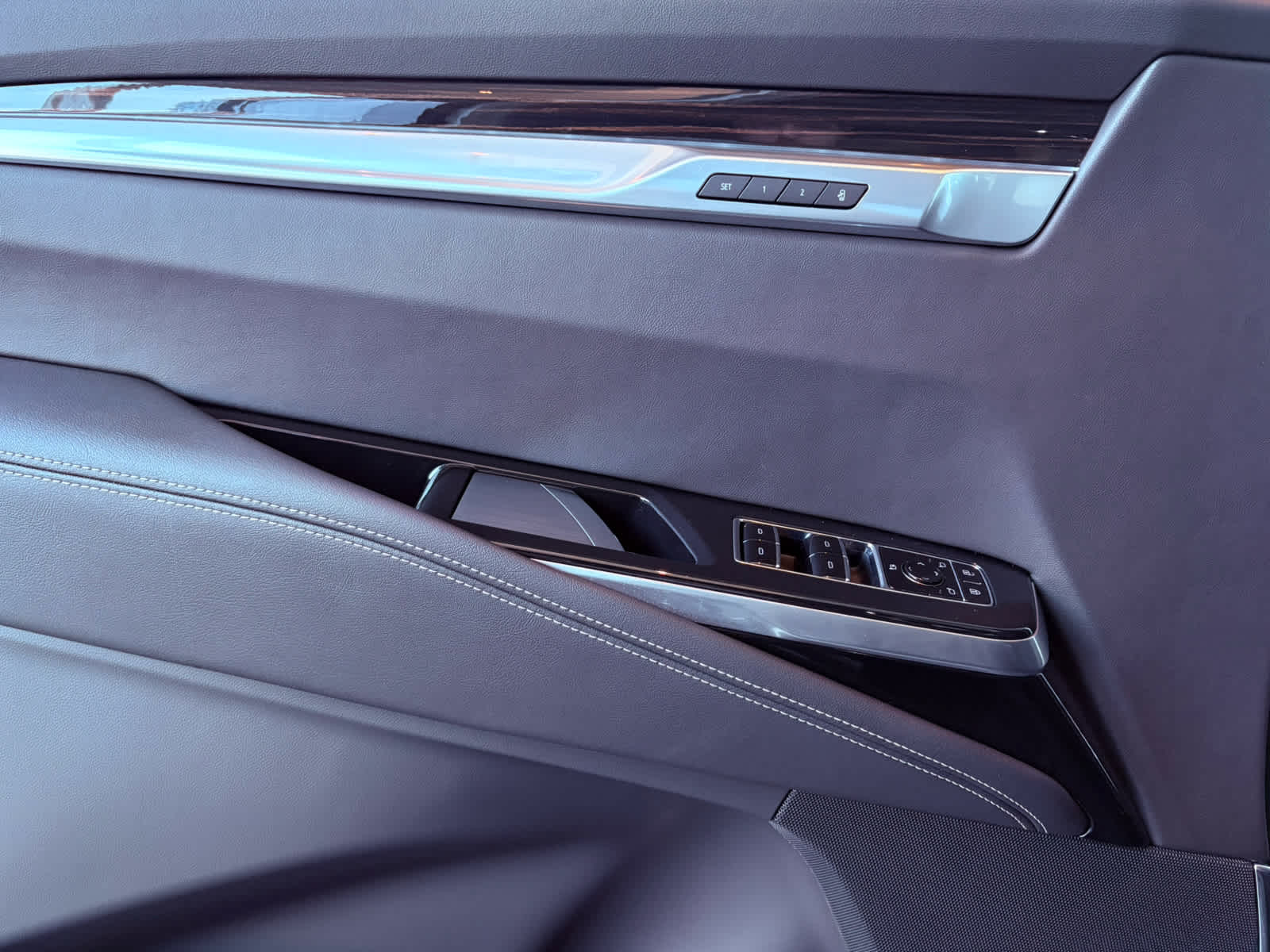 2025 Cadillac Escalade Premium Luxury photo 11
