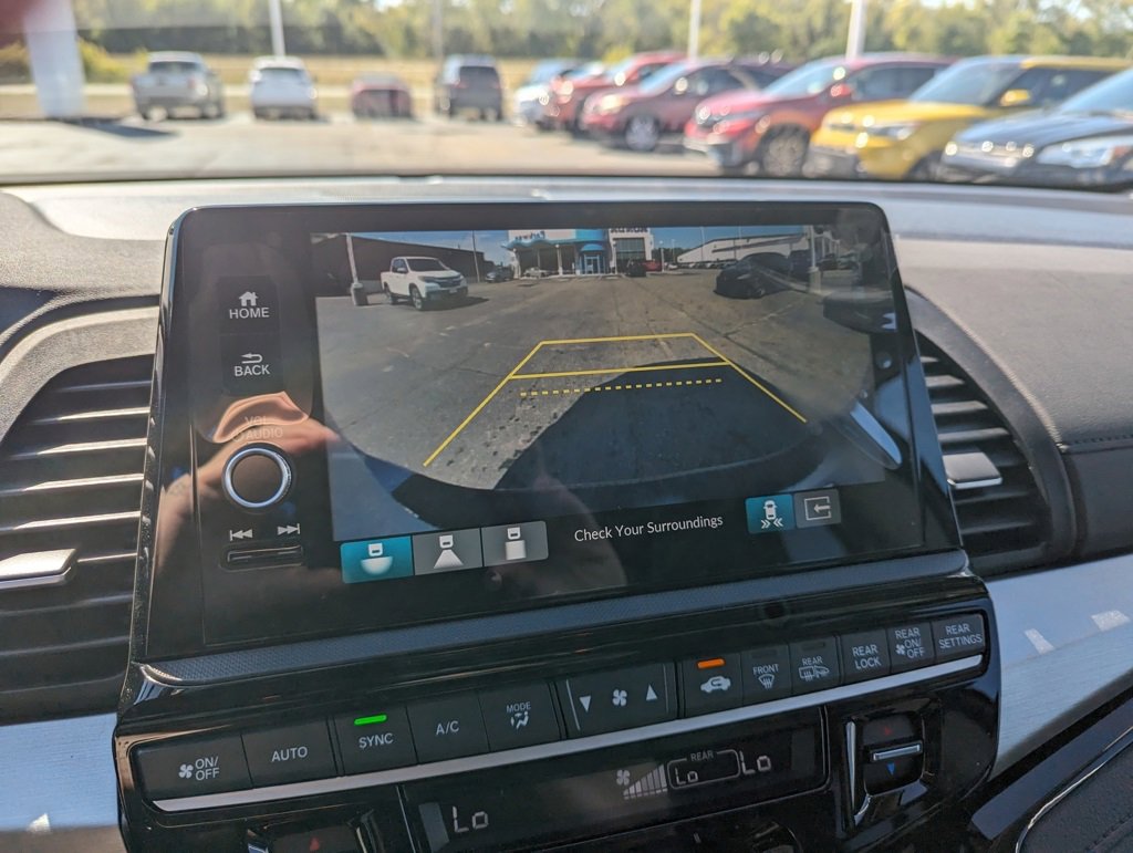 2026 Honda Odyssey Touring photo 17