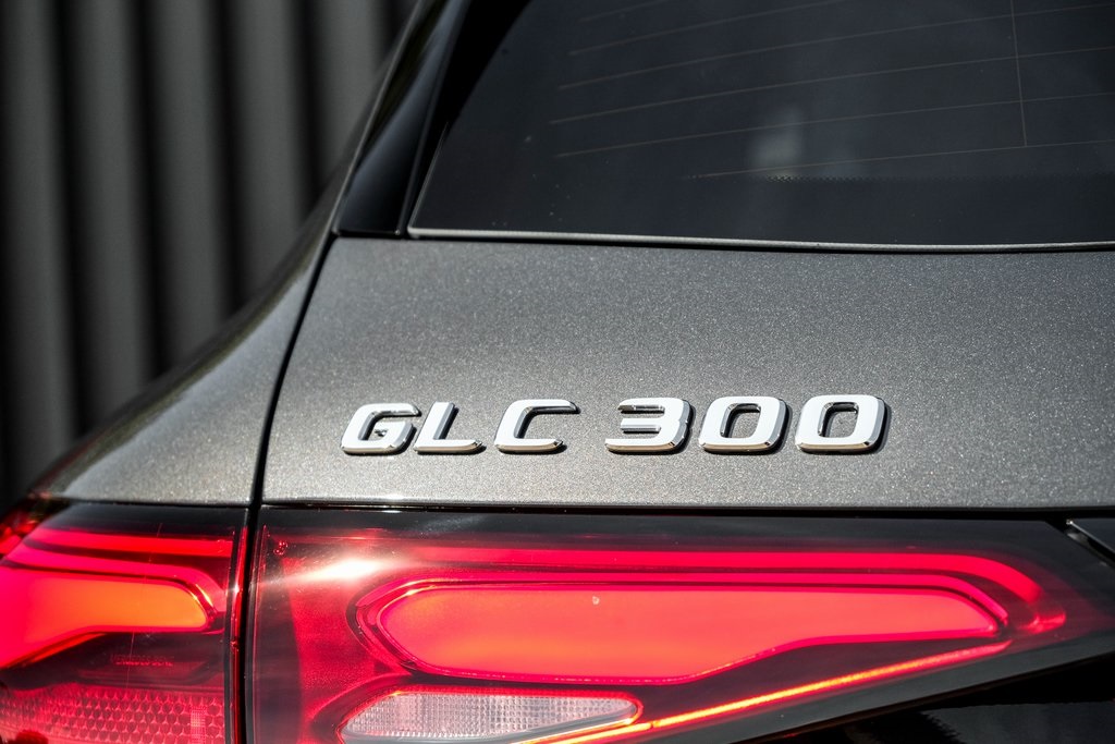 2026 Mercedes Benz GLC 300 4MATIC photo 9