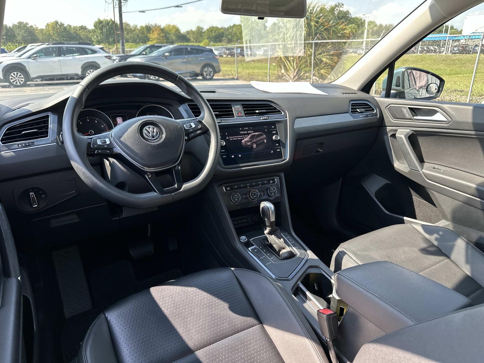 2020 Volkswagen Tiguan SE photo 9