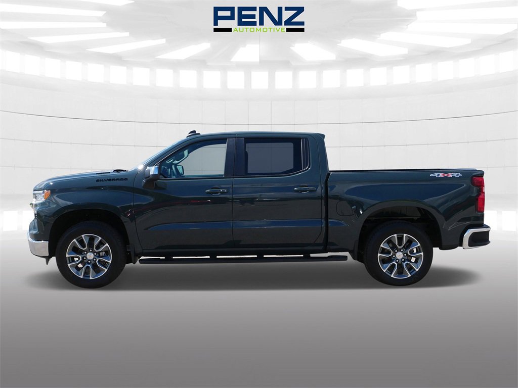 2026 Chevrolet Silverado 1500 LT photo 2