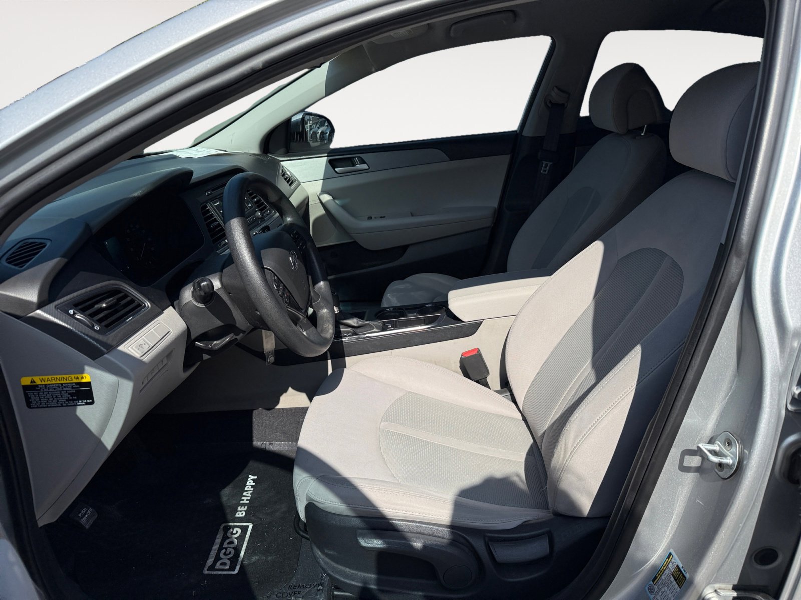 2017 Hyundai Sonata Base photo 10