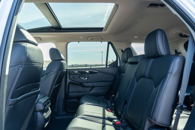 2025 Honda Pilot Touring photo 13