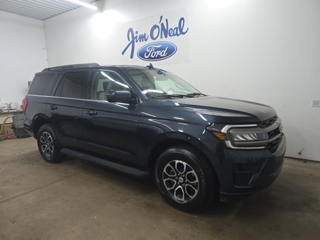 2024 Ford Expedition XLT's photo