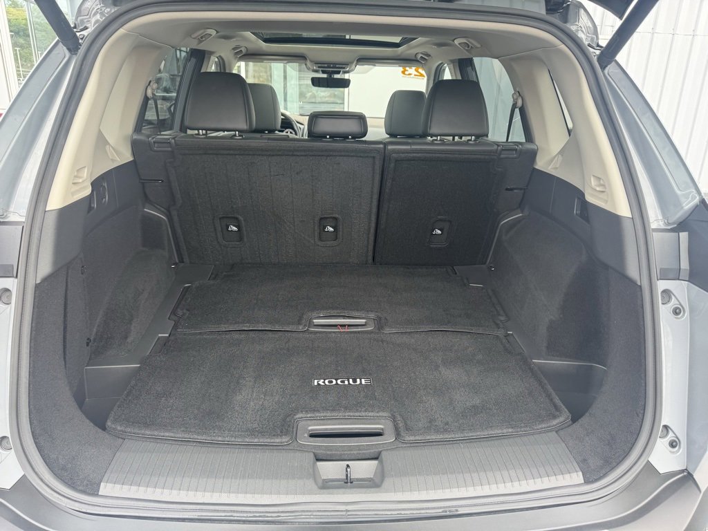 2023 Nissan Rogue Platinum photo 26