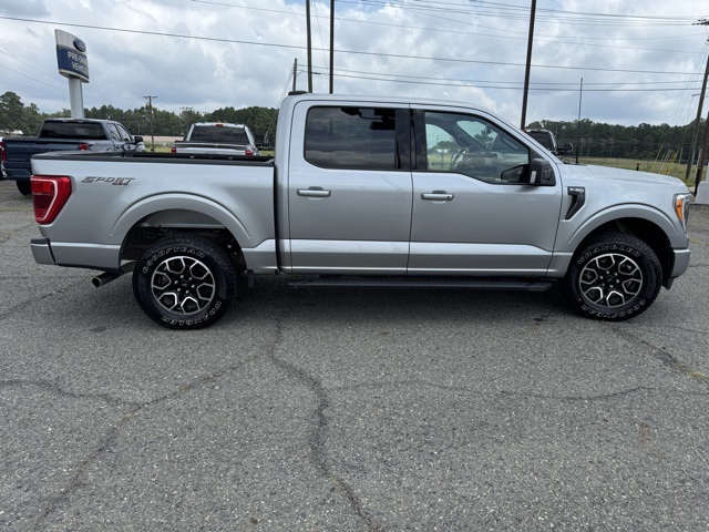 2022 Ford F-150 XLT photo 5
