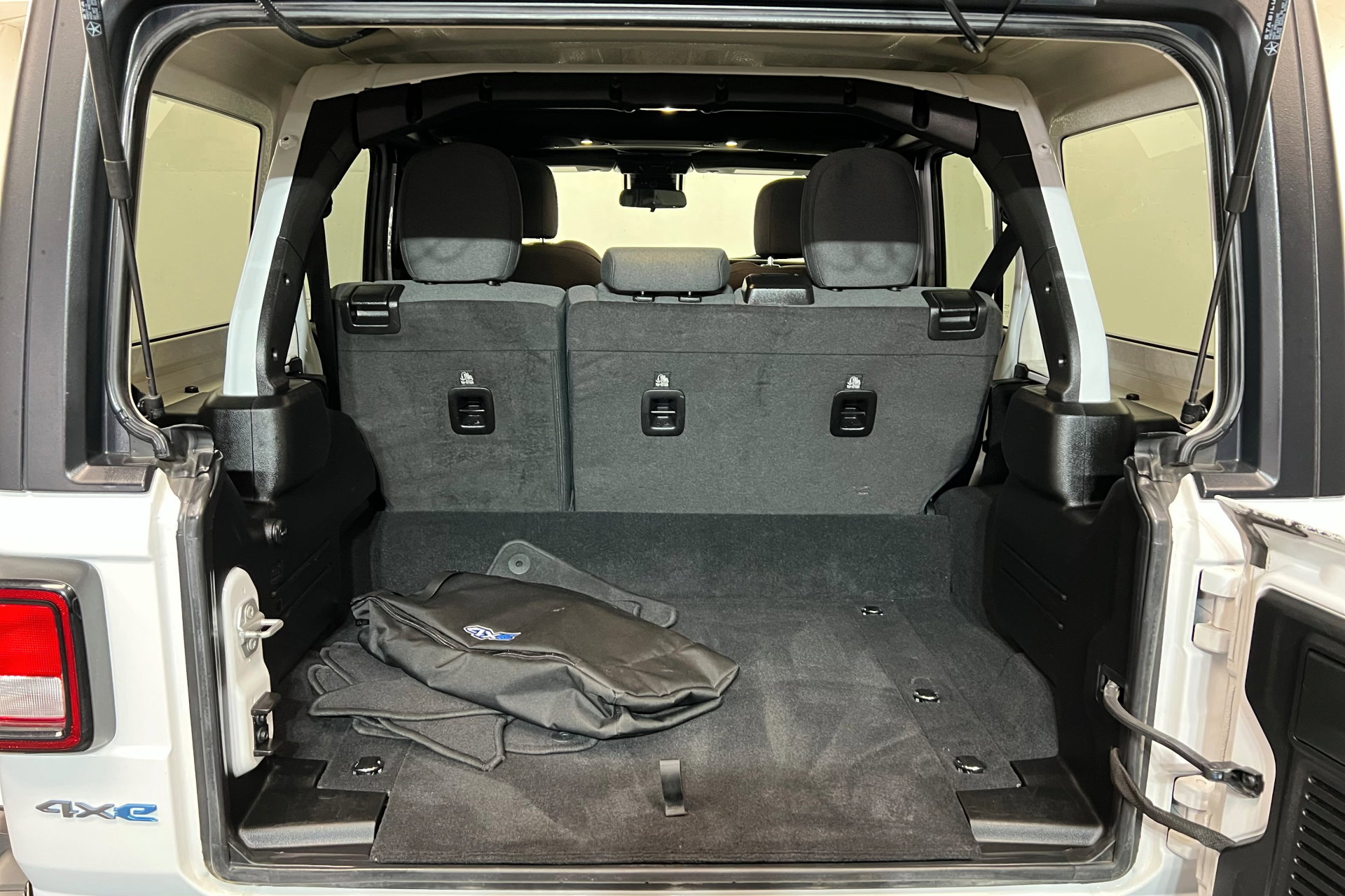 2024 Jeep Wrangler 4xe Sport S photo 21