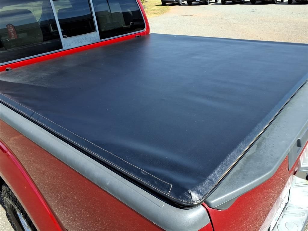 2014 Nissan Frontier SV photo 19