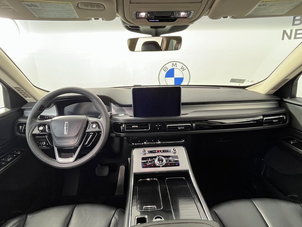 2023 Lincoln Aviator Standard photo 6