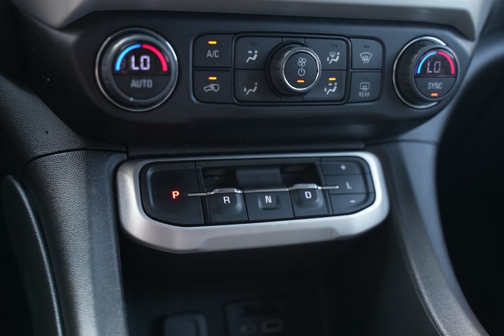 2023 Gmc Acadia SLT photo 23