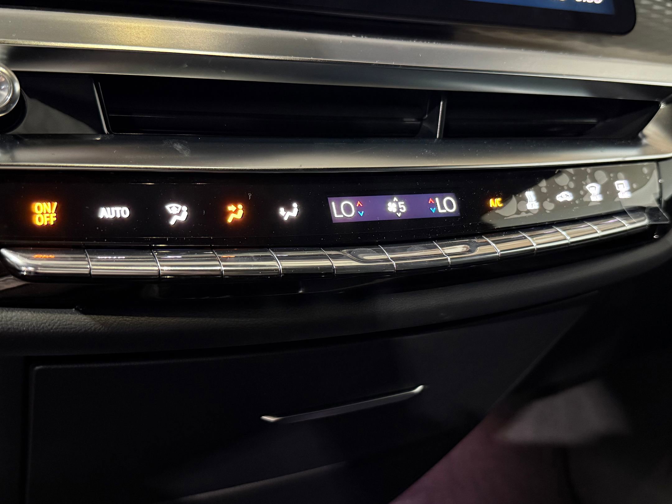 2026 Cadillac Lyriq Sport photo 25