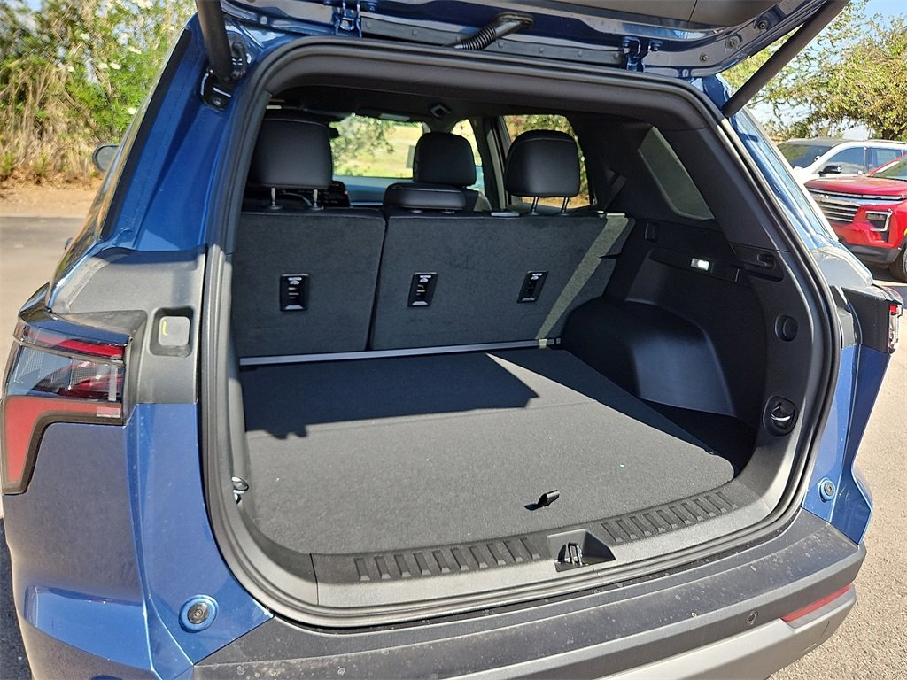 2026 Chevrolet Equinox LT photo 10