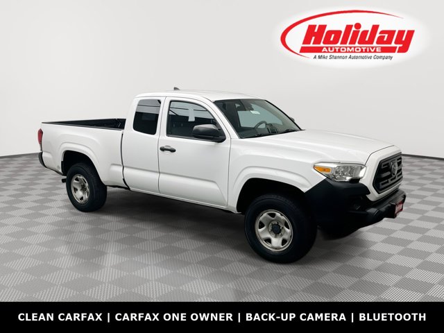 2019 Toyota Tacoma SR's photo