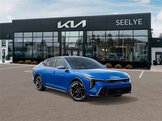 2025 Kia K4 GT-Line photo 6